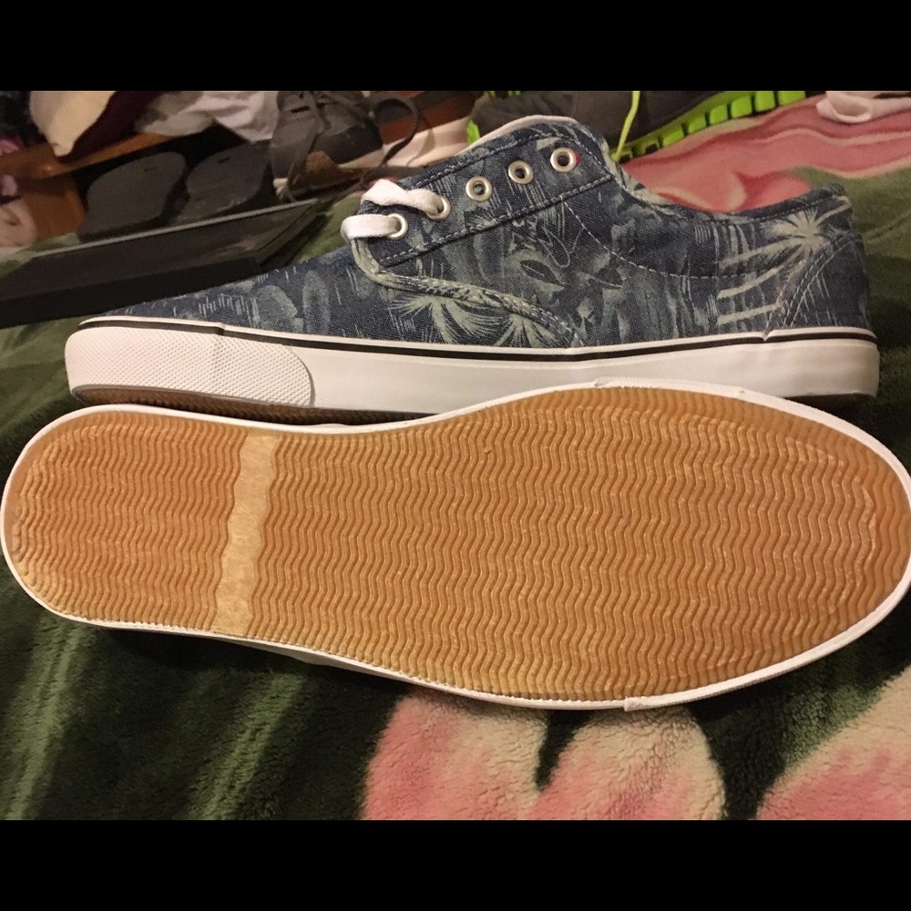 Casual comfy sneakers